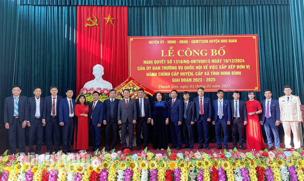  Lễ công bố Nghị quyết của Ủy ban Thường vụ Quốc hội về thành lập xã Thanh Sơn