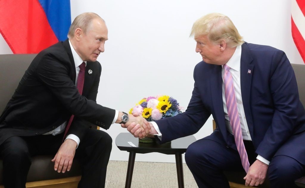 Ông Donald Trump, đương kim Tổng thống Mỹ và Tổng thống Nga Vladimir Putin tại cuộc gặp bên lề Hội nghị thượng đỉnh G20 tại Osaka, Nhật Bản, ngày 28/6/2019. Ảnh: Tư liệu