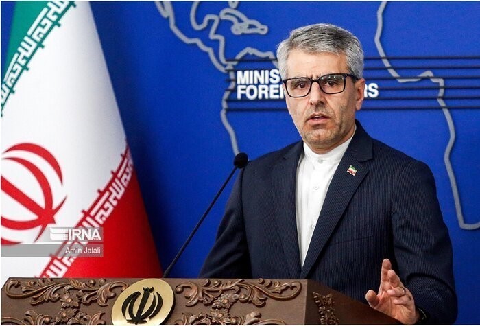 Người phát ngôn Bộ Ngoại giao Iran Esmaeil Baghaeis trong một cuộc họp báo tại Teheran.