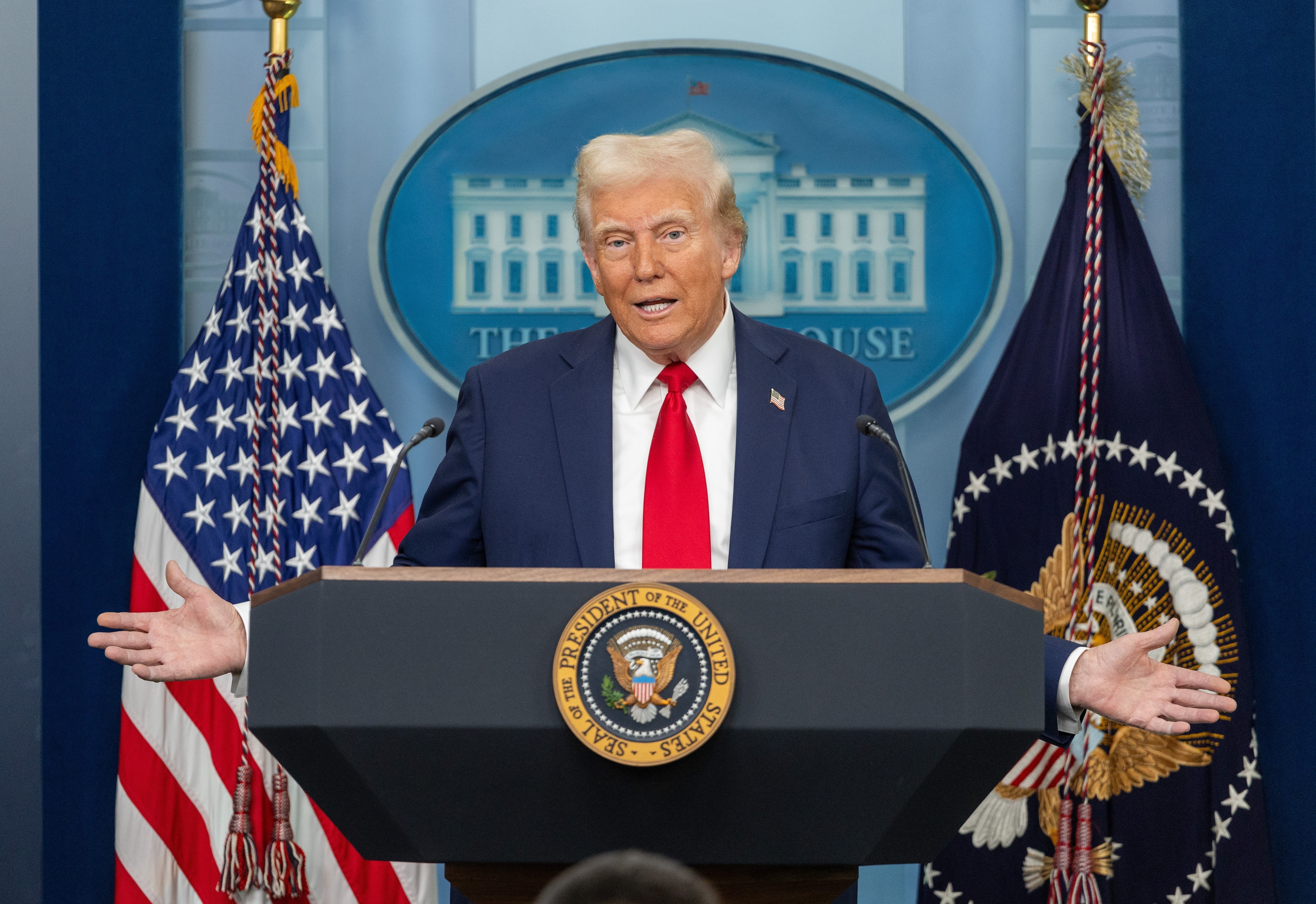 Tổng thống Mỹ D.Trump phát biểu tại Nhà Trắng.