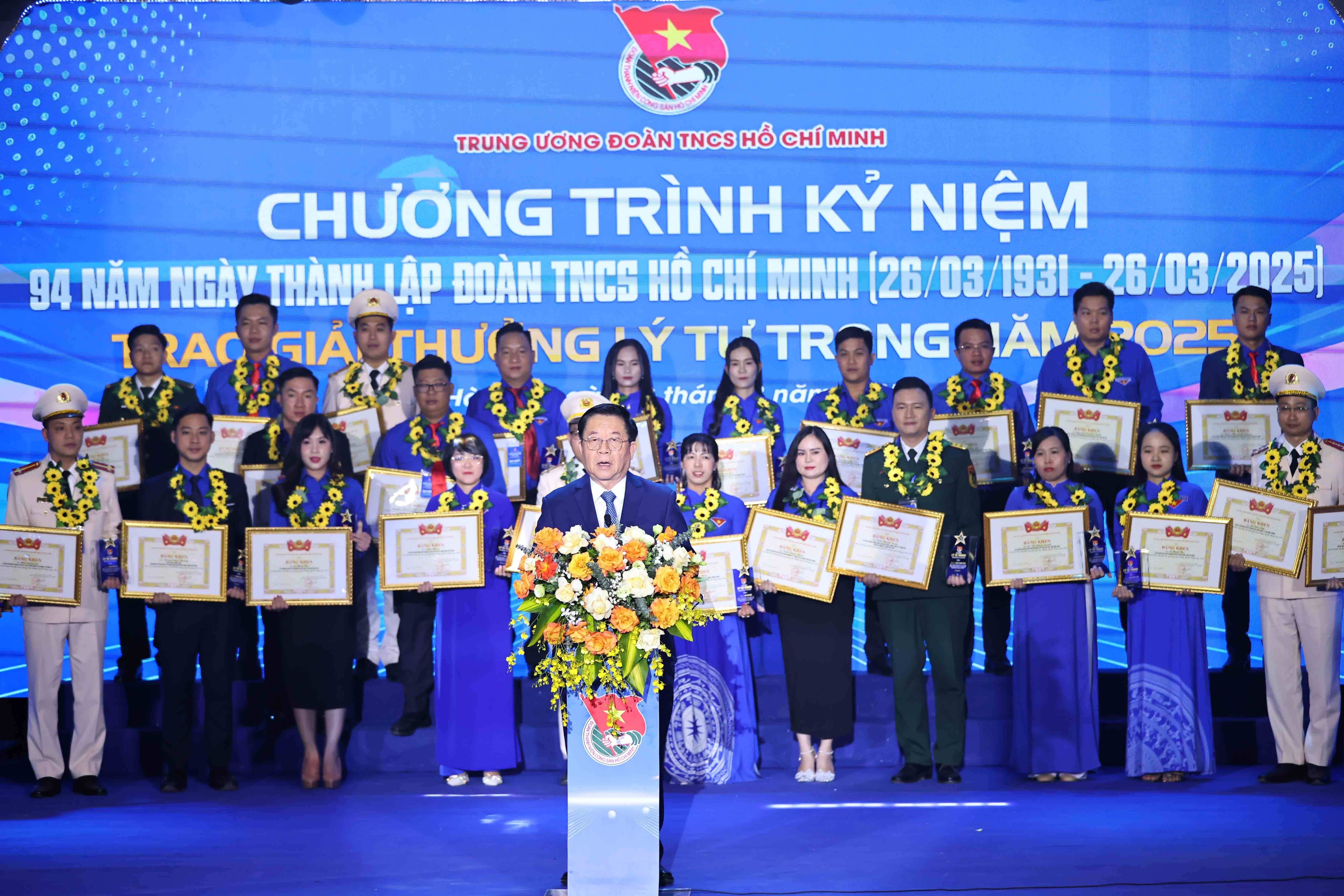 Đồng chi Trưởng Ban Tuyên giáo và Dân vận Trung ương Nguyễn Trọng Nghĩa phát biểu chỉ đạo. Ảnh: TTXVN