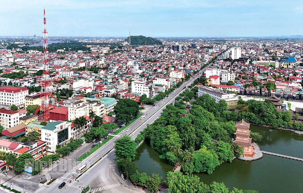 Thành phố Hoa Lư là đô thị loại I. Ảnh: P.V