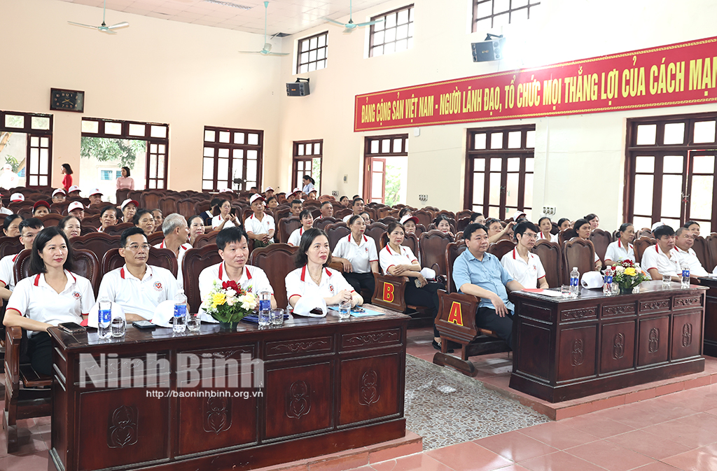 Các đại biểu dự buổi mít tinh.