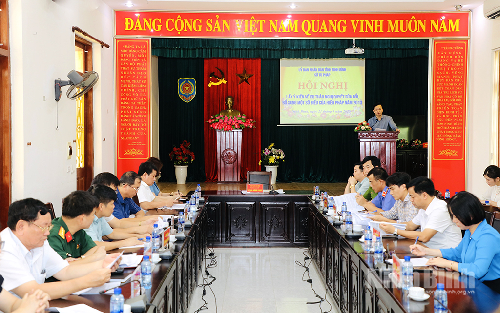 Quang cảnh hội nghị.