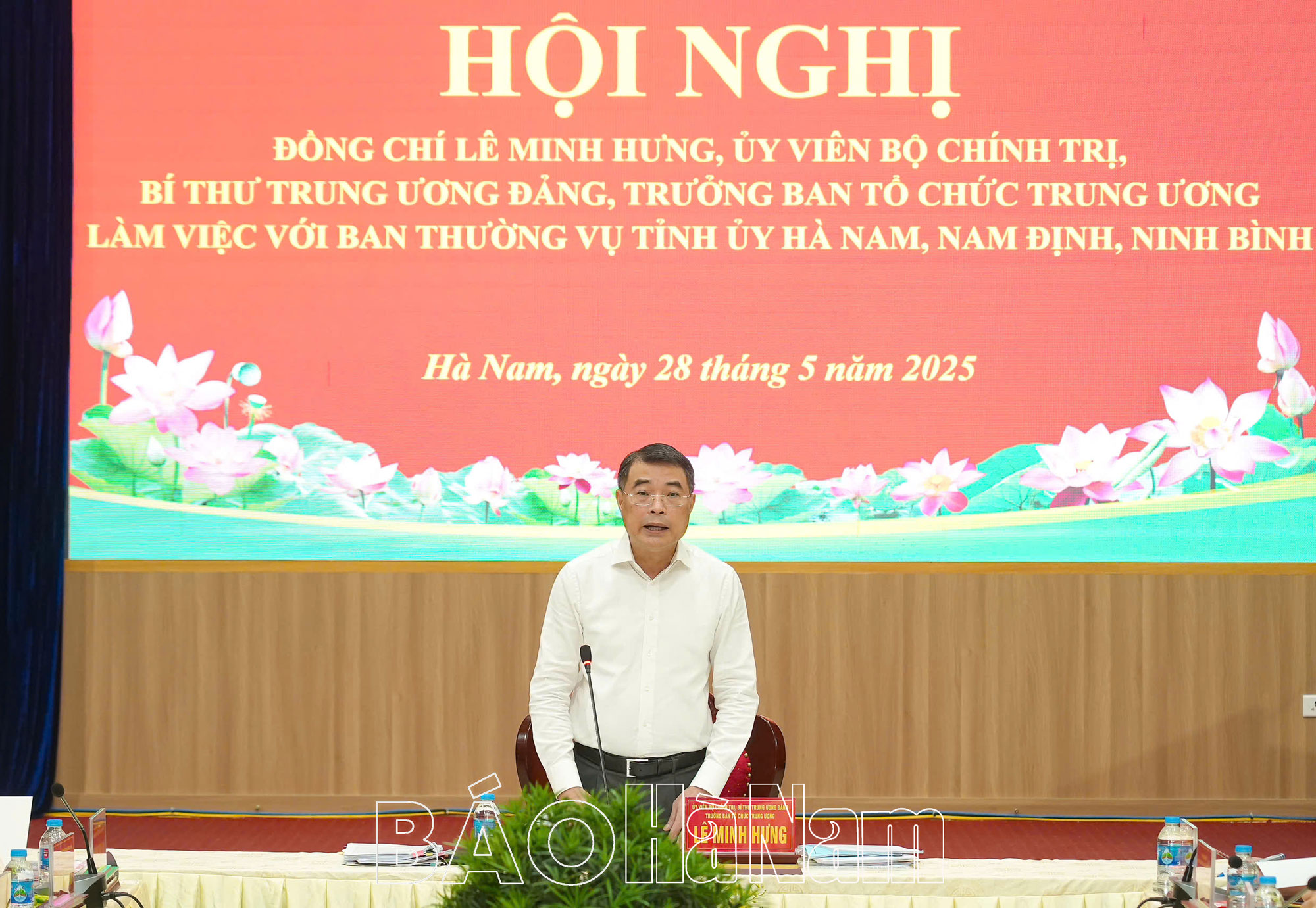 Đồng chí Trưởng Ban Tổ chức Trung ương Lê Minh Hưng làm việc với Ban Thường vụ Tỉnh ủy Hà Nam Nam Định Ninh Bình