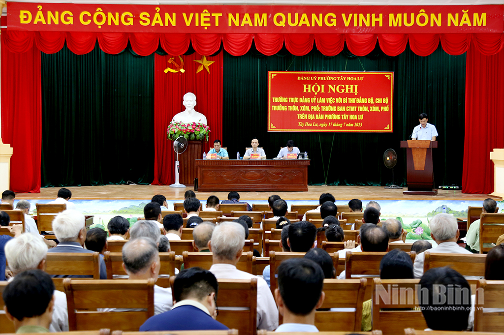 Quang cảnh hội nghị.