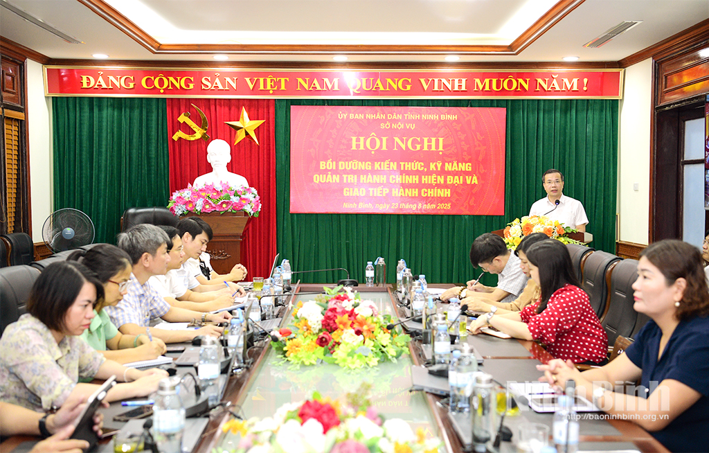 Quang cảnh hội nghị.