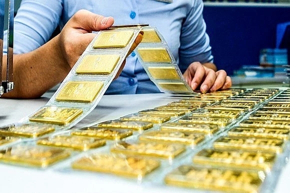 Theo quy định mới, mua bán vàng từ 20 triệu đồng/ngày trở lên phải chuyển khoản.