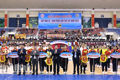 Organisation board presents flowers to participating teams.