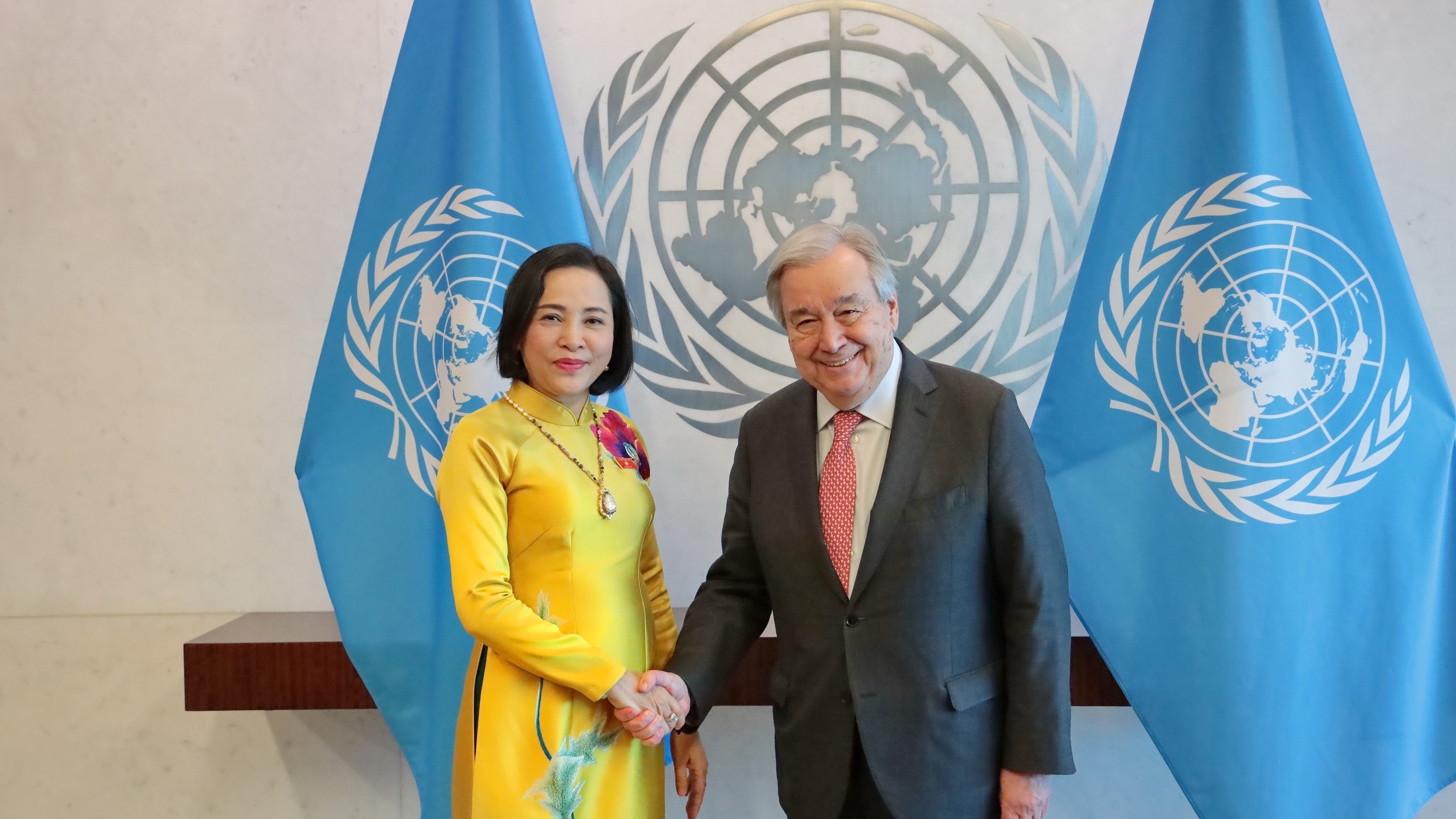 NA Vice Chairwoman Nguyen Thi Thanh (L) meets with UN Secretary-General António Guterres in New York on March 10. (Photo: VNA)

