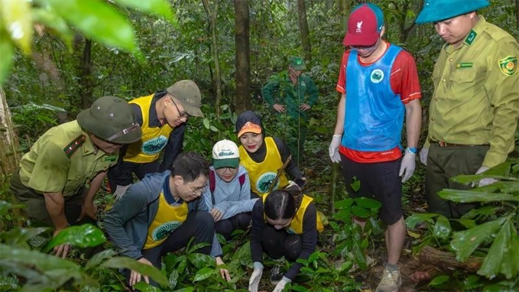 Visitors take part in the "Back home" tour at Cuc Phuong National Park.
