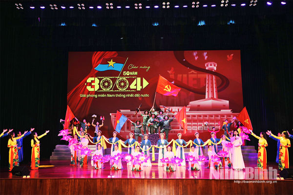 Ninh Binh marks 50th anniversary of liberation of South and national reunification