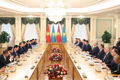 At the talks between General Secretary of the Central Committee of the Communist Party of Vietnam To Lam and Kazakh President Kassym-Jomart Tokayev on May 6. (Photo: VNA)