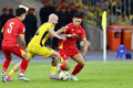 João Figueiredo (yellow) and teammates pull off a commanding performance to win at home. (Photo: VNA)