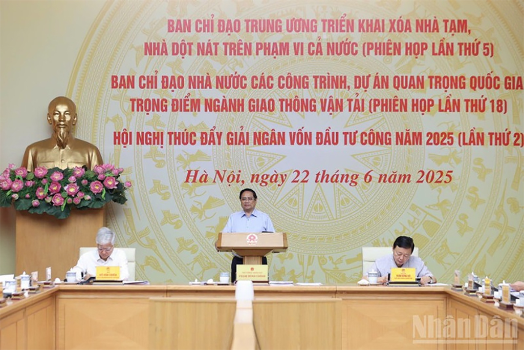 PM Pham Minh Chinh speaks at the conference. (Photo: Tran Hai)