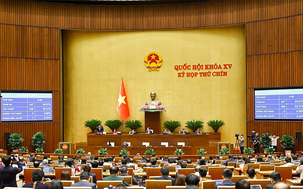 The legislature passes the Resolution on the investment policy for the Quy Nhon – Pleiku Expressway Project (Photo: VNA)
