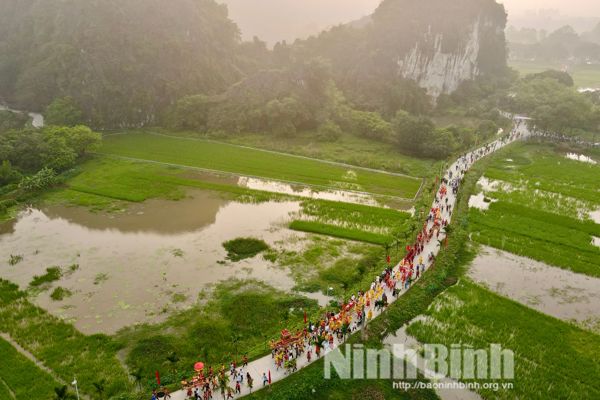 Ninh Binh taps cultural industries to boost tourism development