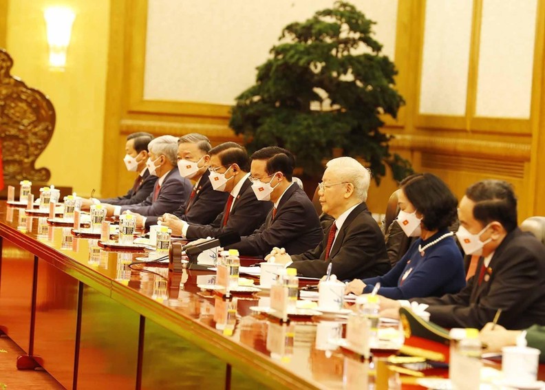 Vietnam gives top priority to developing ties with China Party leader
