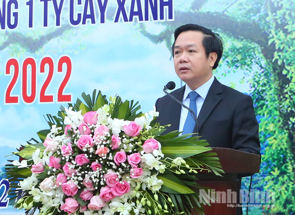 Provincials leaders joint tree planting festival in localities