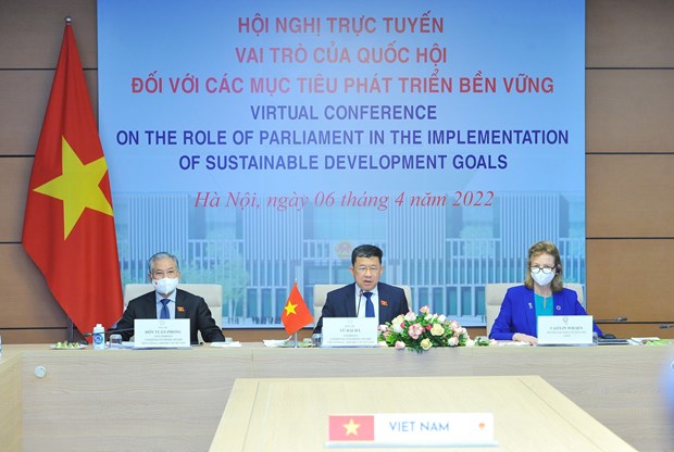 Some delegates to the conference on April 6. (Photo: VNA)