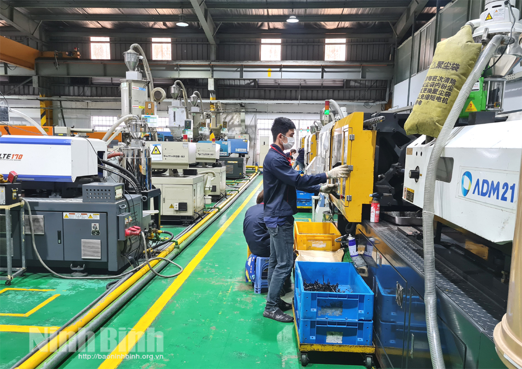 Production line of ADM21 Vietnam company.