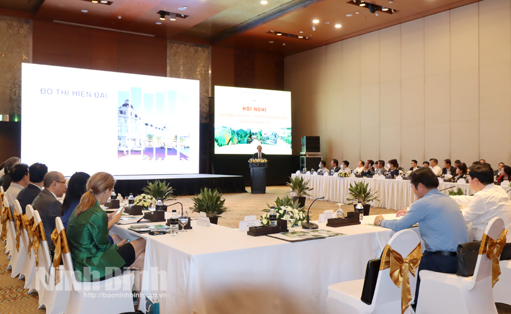 Ninh Binh province works hard to lure investors
