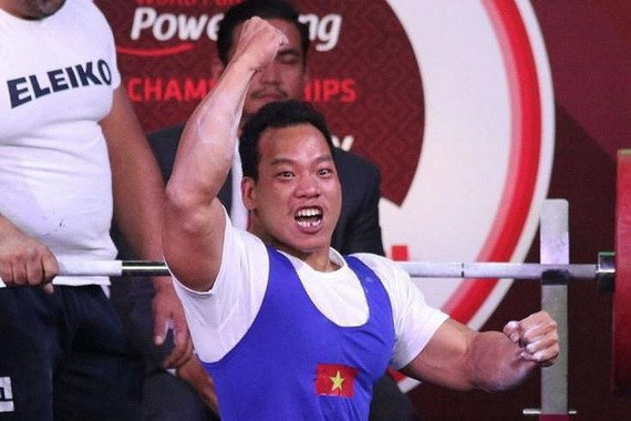 Powerlifter Le Van Cong.