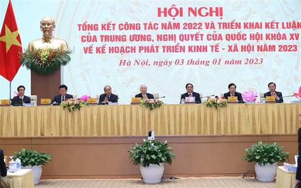 Party General Secretary Nguyen Phu Trong (centre), President Nguyen Xuan Phuc (third from left), Prime Minister Pham Minh Chinh (third from right), NA Chairman Vuong Dinh Hue (second from left), and Deputy PMs at the conference on January 3 (Photo: VNA)