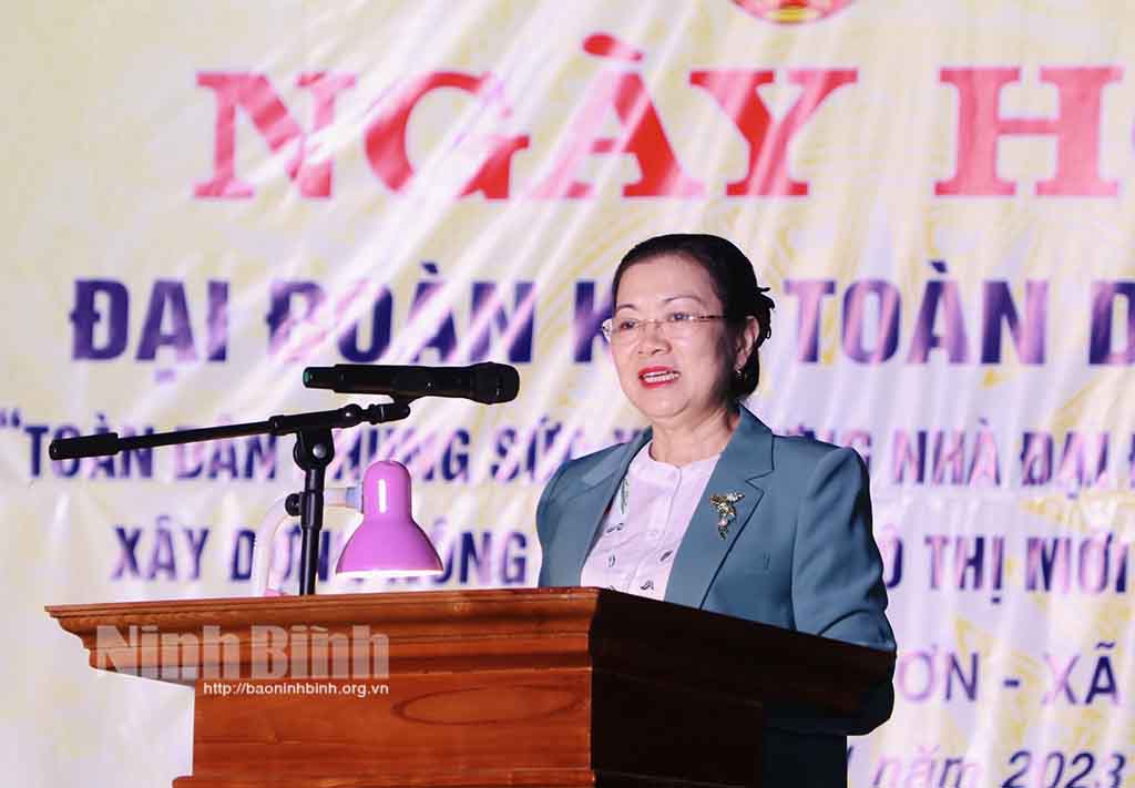 Vice President of the Vietnam Fatherland Front Central Committee joins great national unity festival in Ninh Binh