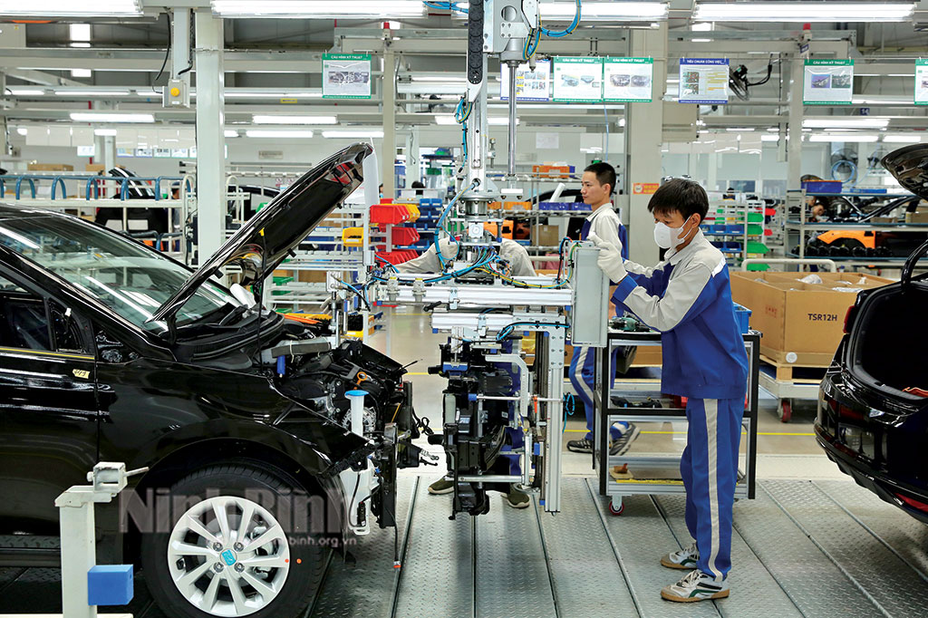 Production line of Thanh Cong Hyundai plant.