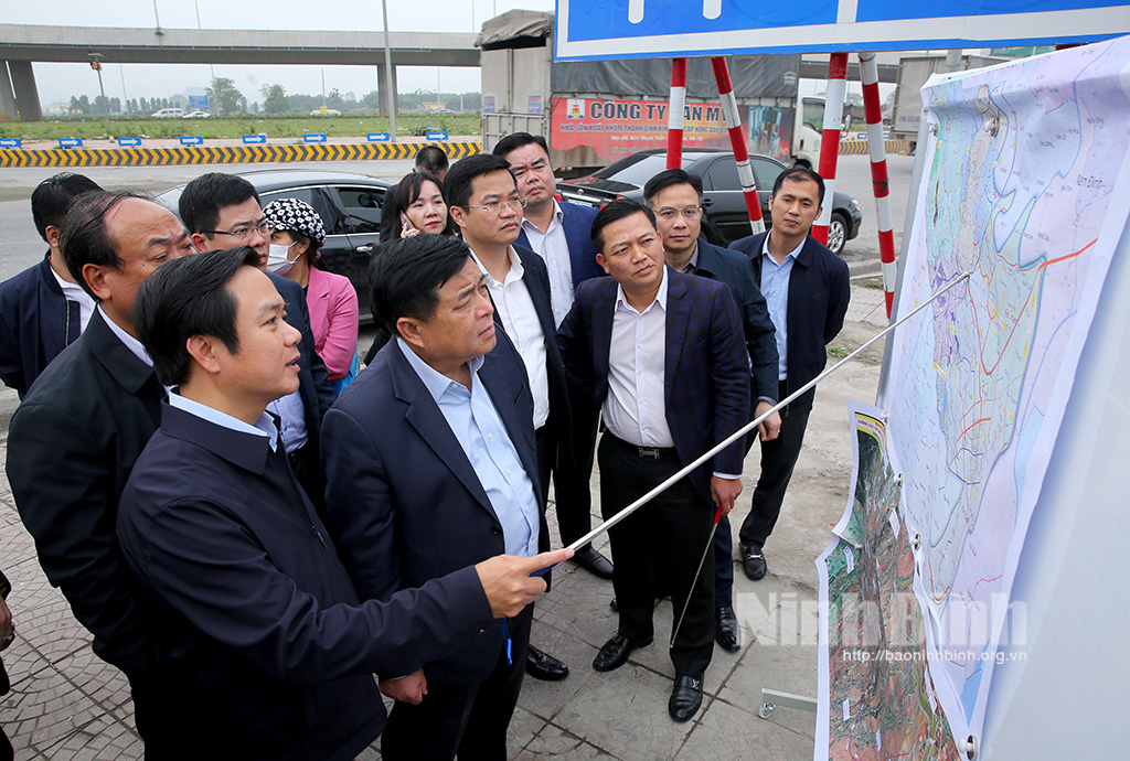 The Minister heard the provincial People's Committee's report on the implementation of the Minister's conclusion.