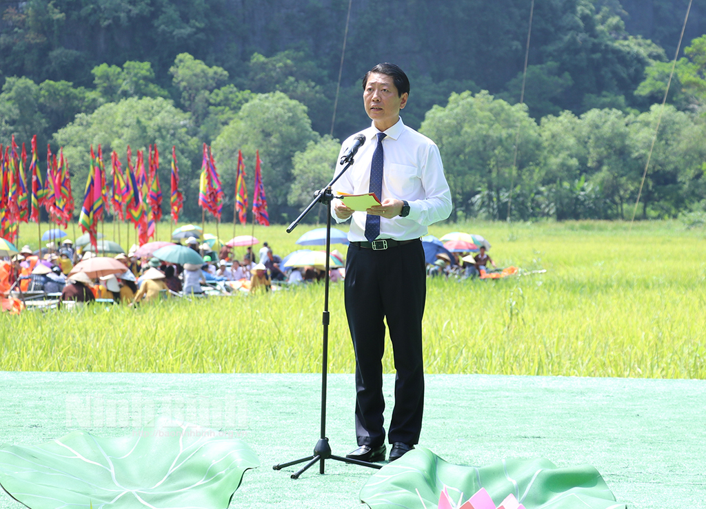 Tourism week The Golden Colour of Tam Coc Trang An opens in Ninh Binh