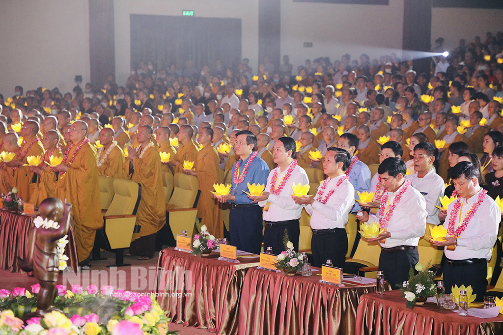 Buddhas 2567th birthday held in Ninh Binh province