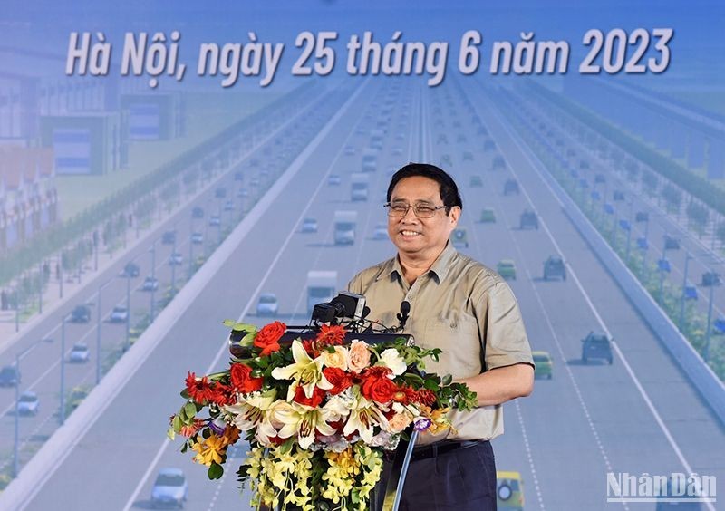Construction starts on Ring Road No.4 and Cao Lanh - An Huu Expressway