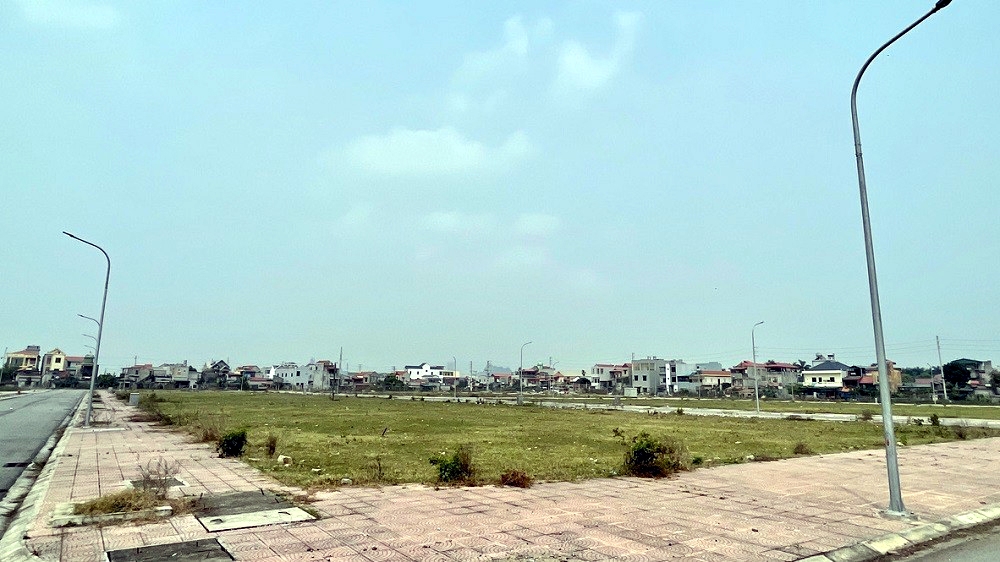 The housing project for workers in Gian Khau industrial zone have been carried out slowly.