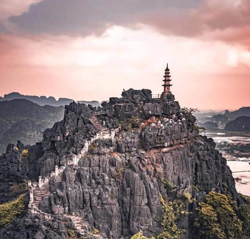 Ninh Binhs attractive destinations for holidaymakers during upcoming holidays