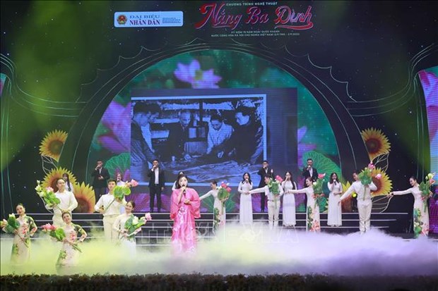 A performance at the special art programme, which was held on August 29 to mark the 78th anniversary of August Revolution (August 19) and National Day (September 2). (Photo: VNA)