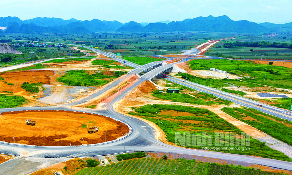 Construction at East-West road is being sped up.